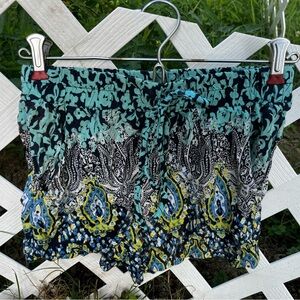LuLaRoe “Beebop” Teal and Black Floral Shorts